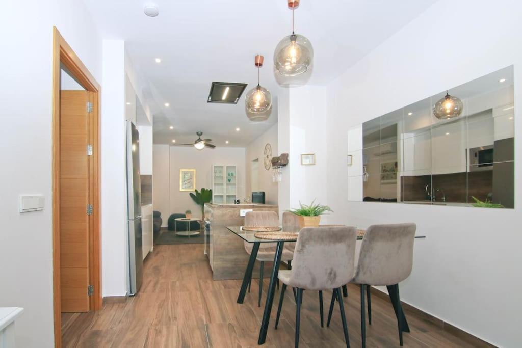 Loft Miramar Apartment ฟูเอนฮิโรลา ภายนอก รูปภาพ