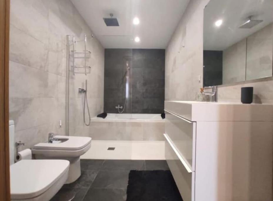 Loft Miramar Apartment ฟูเอนฮิโรลา ภายนอก รูปภาพ