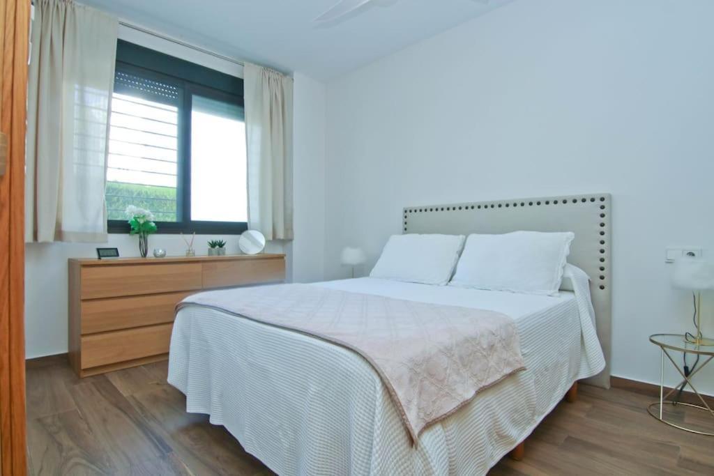 Loft Miramar Apartment ฟูเอนฮิโรลา ภายนอก รูปภาพ