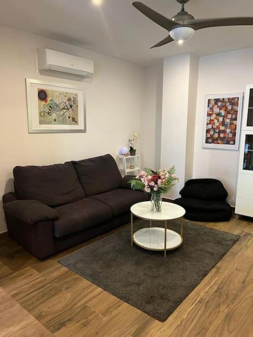 Loft Miramar Apartment ฟูเอนฮิโรลา ภายนอก รูปภาพ